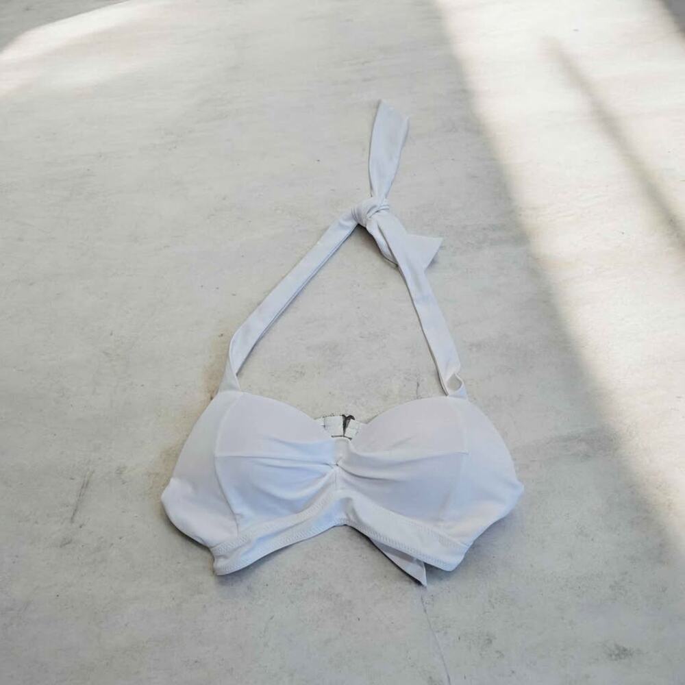 White padded halter neck bikini top